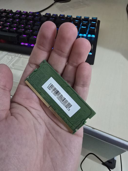 Vând memorie ram laptop 8GB DDR5