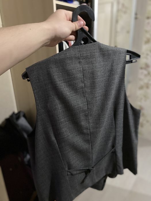 Продам костюм тройка