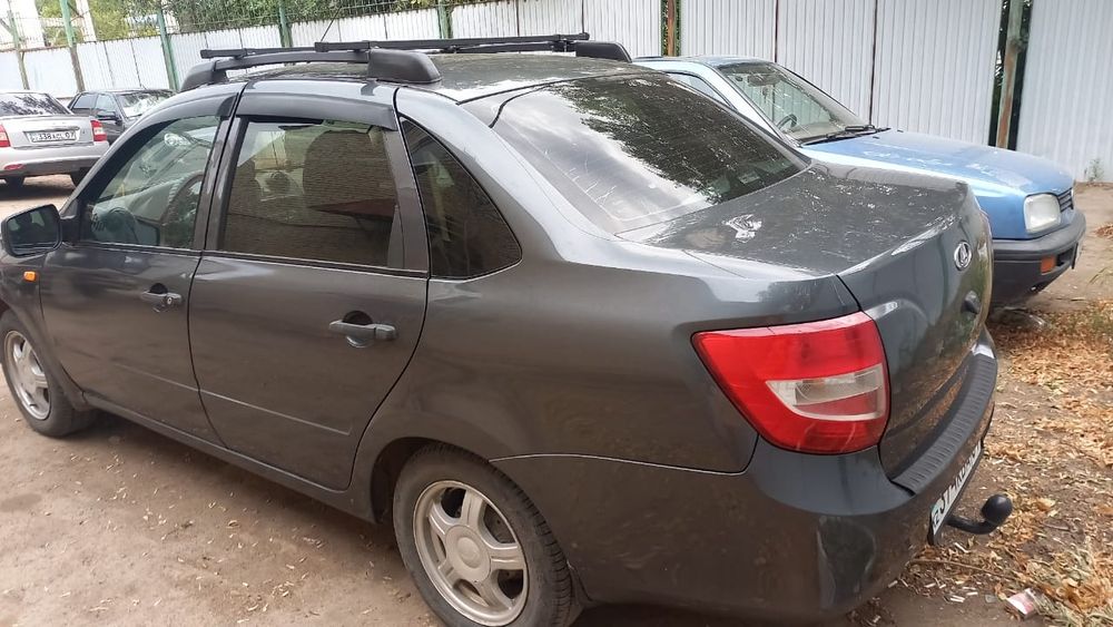 Продам машину газ бензин