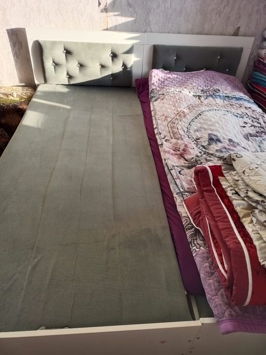 Продам диван и два кресла