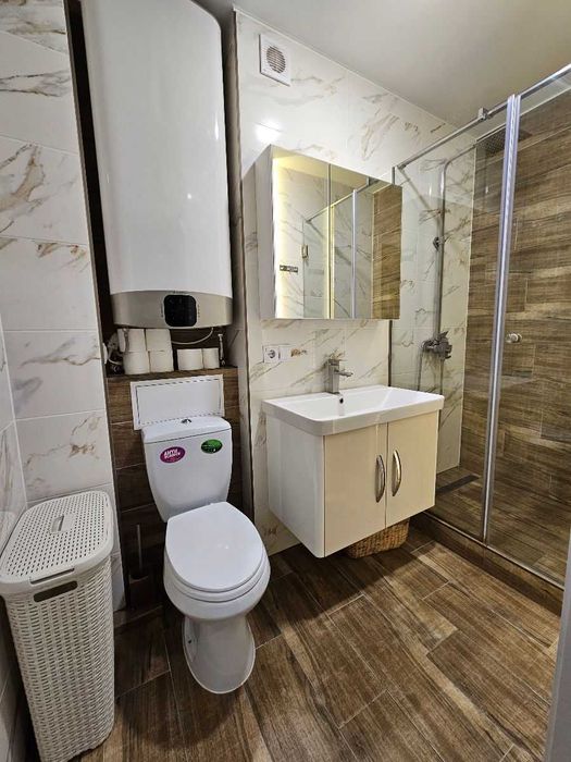 Дава се под наем Двустаен апартамент в София, Изгрев - 65 кв.м за 375 € - Снимка #2