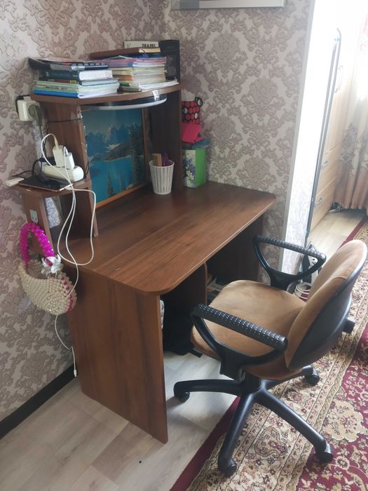 Парта офисная с креслом