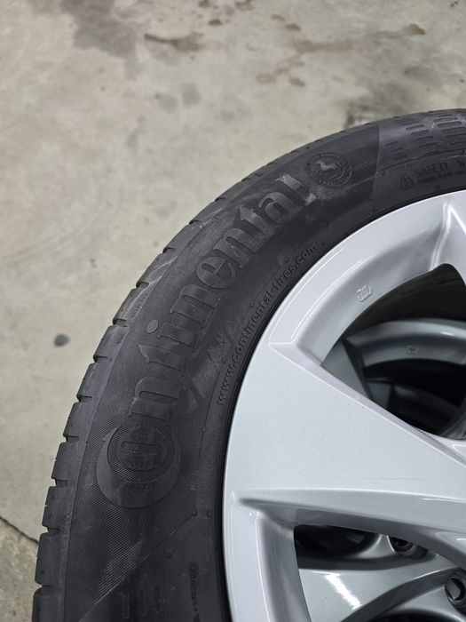 4 Броя 215/60/17 Continental 2x7mm 2x5,2mm