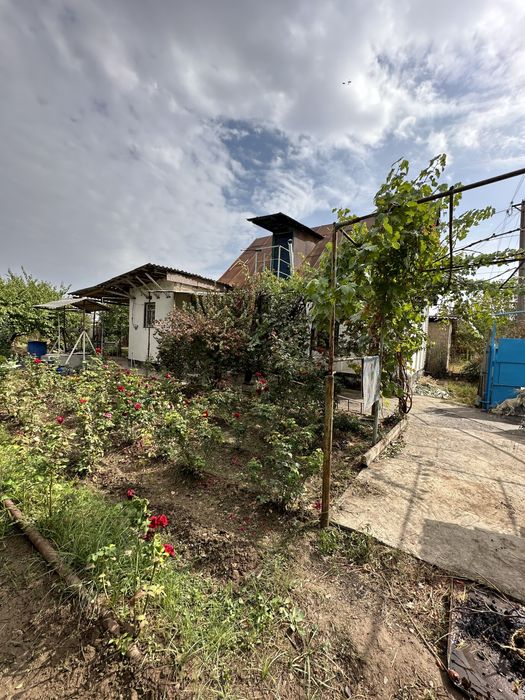 Продается дача со всеми удобставами.