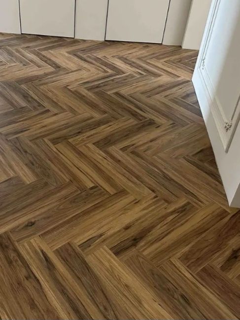 Укладка ламината 1000 тг