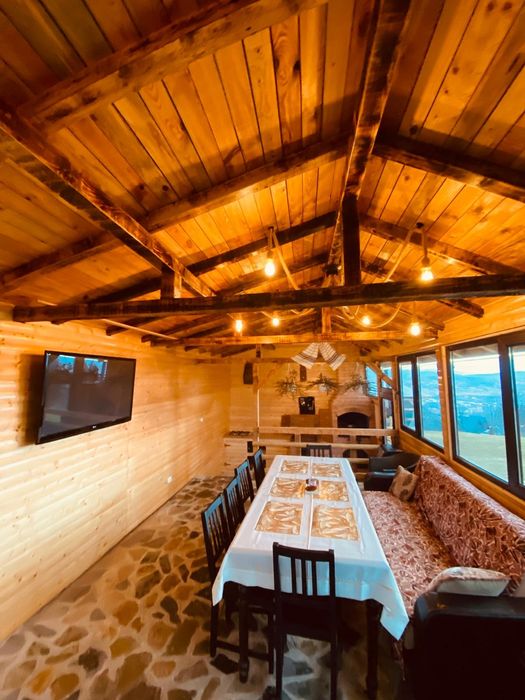 Închiriere vila zona Bran cu jacuzzi