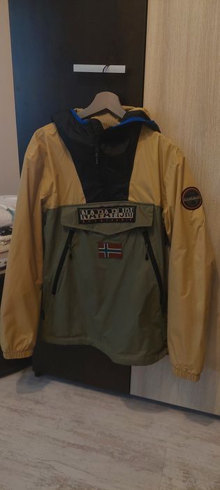 Яке napapijri geographic