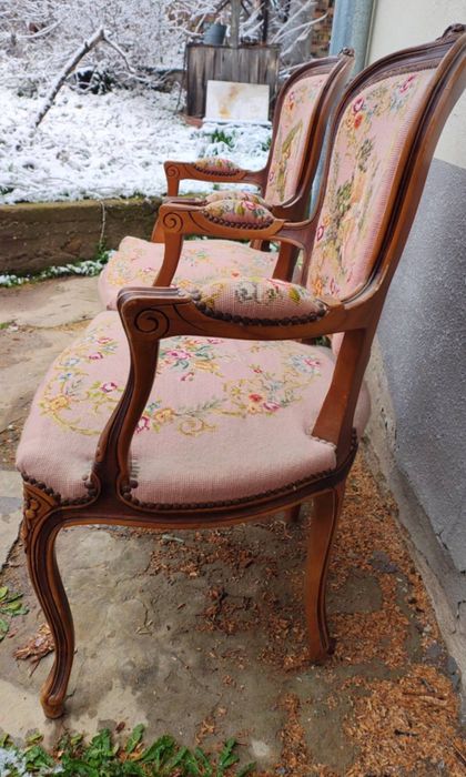Антикварни кресла