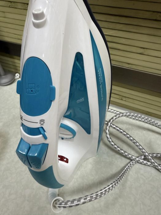 Ютия Russell Hobbs SteamGlide