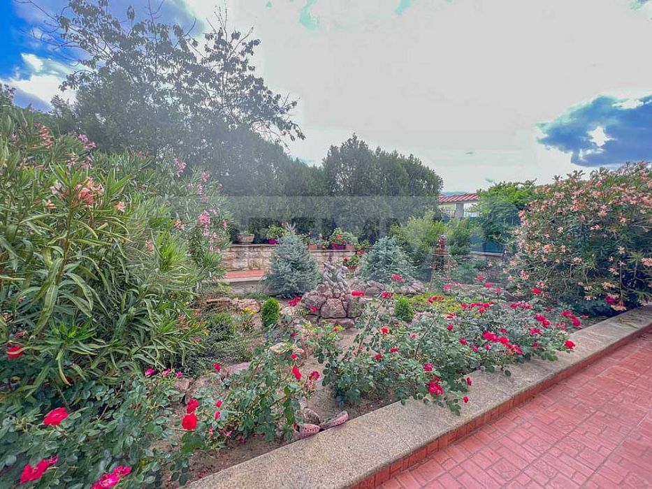 Продава се Къща в Варна, м-т Ракитника - 180 кв.м за 2195 €/кв.м - Снимка #16