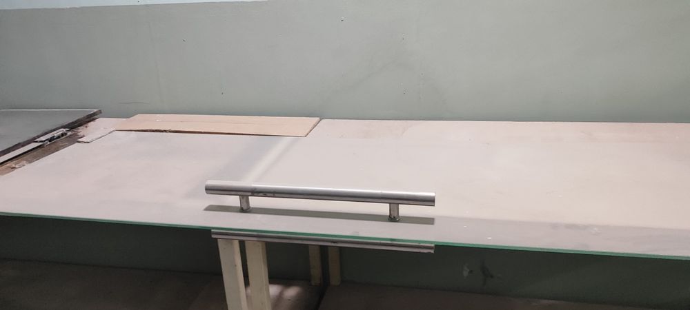 Стеклянные входные двери для магазина