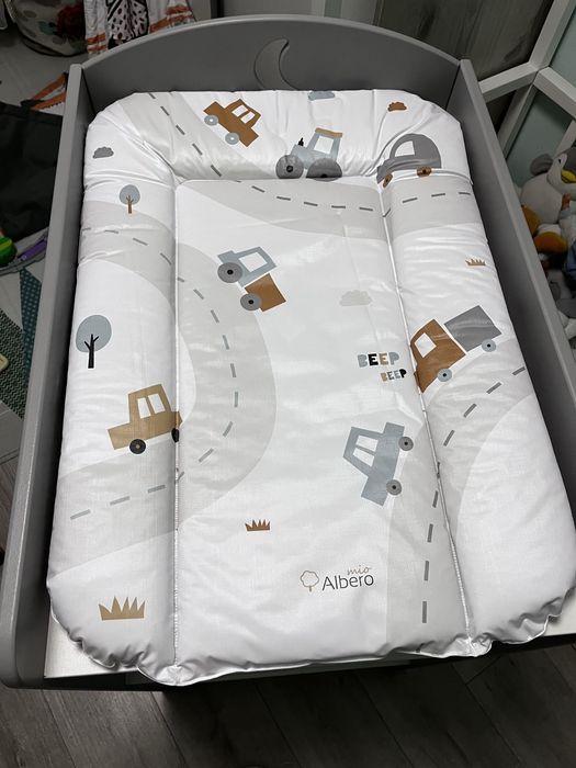 Бебешки дървен повивалник