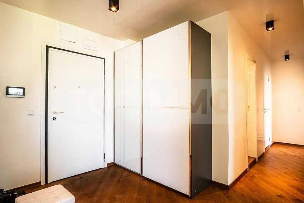 Дава се под наем Тристаен апартамент в Варна, Гръцка махала - 108 кв.м за 2000 € - Снимка #9