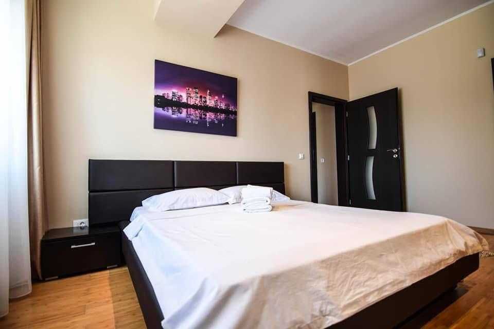 De închiriat apartament 3 camere in Mamaia