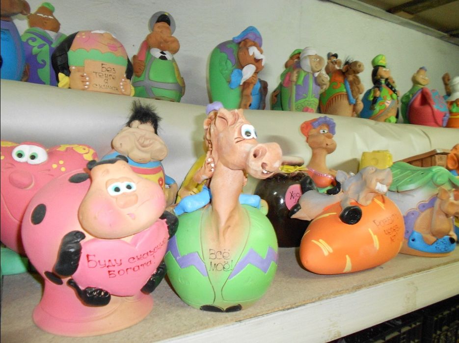 Ангобы и глазури, готовые к применению.