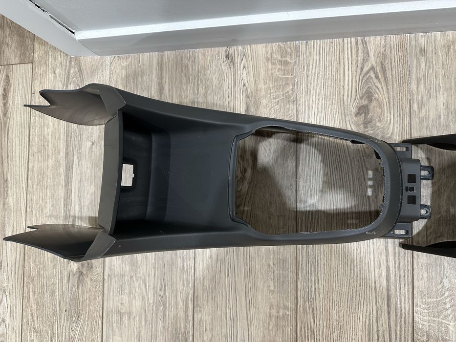 Подлокотник на шевроле кобальт