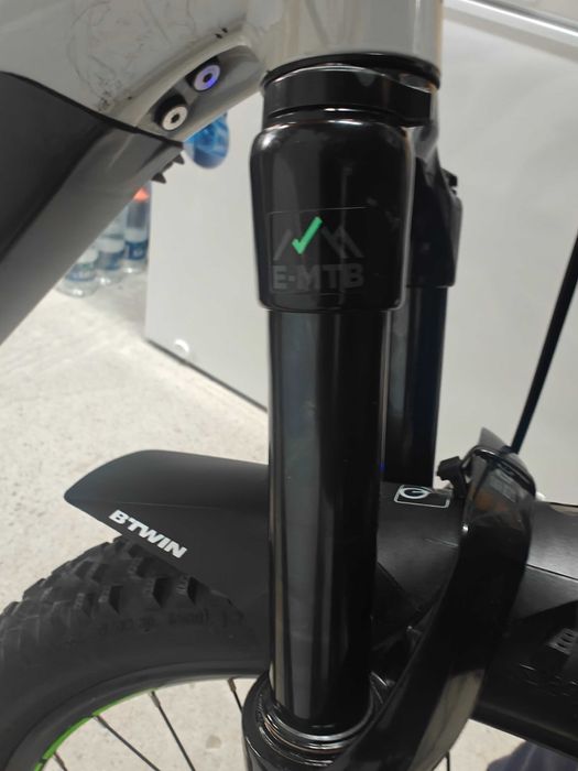 Vand furca e MTB RockShox Recon Silver  TK 27.5, ca noua, 700 km!