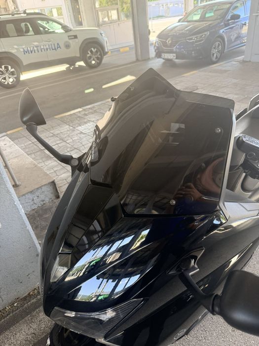 Слюда за Yamaha t-max