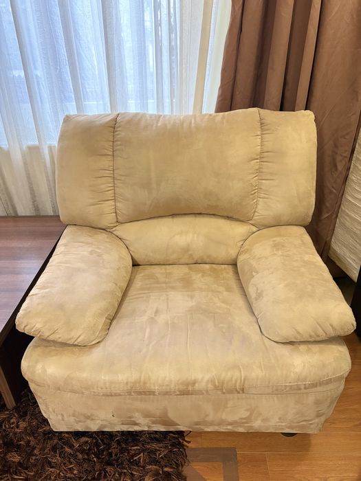 set living Mobexpert: canapea extensibila cu 3 locuri si 2 fotolii