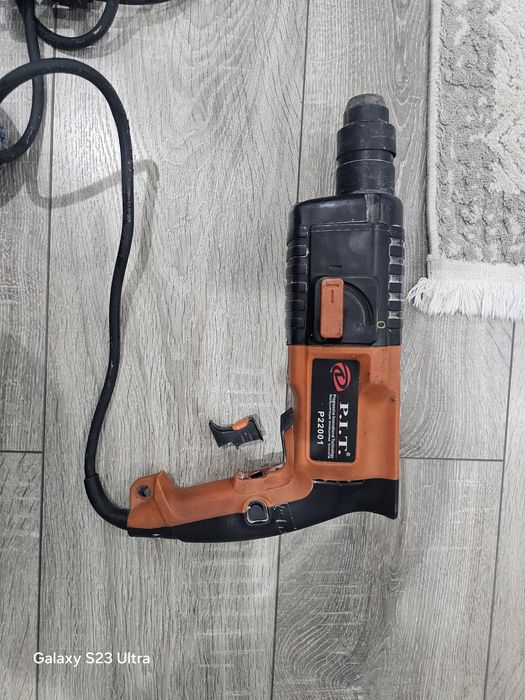 Перфоратор  P.I.T.