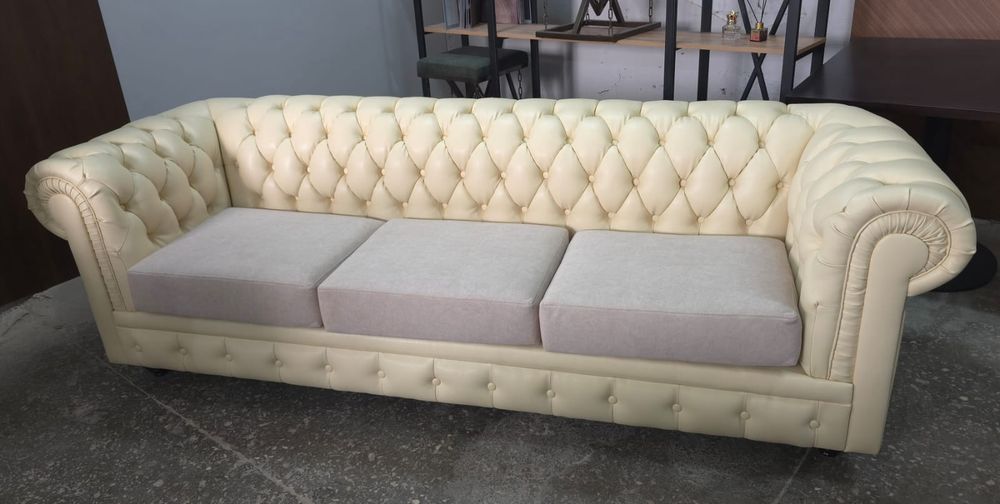 Срочная распродажа.  Продам диваны Chesterfield и BAKER.