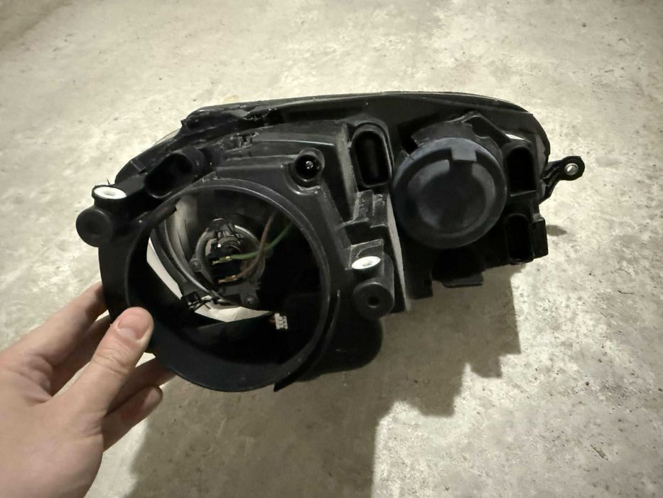 Ляв фар за Голф V