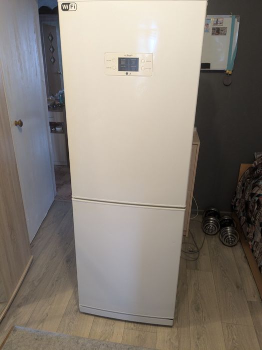 Продам холодильник LG nofrost