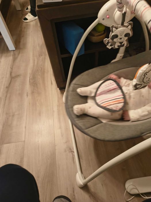 Електрическа бебешка люлка / шезлонг Lionelo