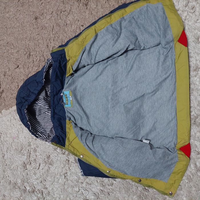 Продам куртку на мальчика