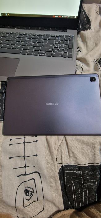 Pachet, laptoop Lenovo si tableta
