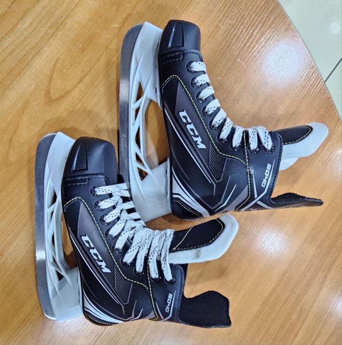 Коньки CCM Tacks 9040,36размер