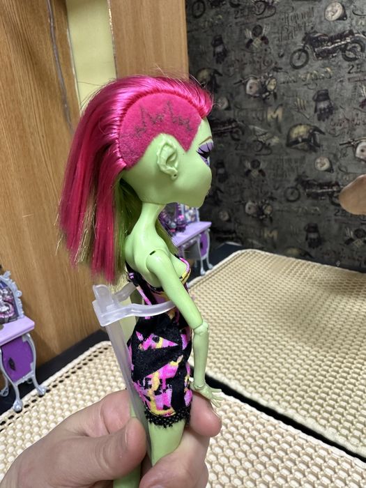 Продам куклу монстр хай!