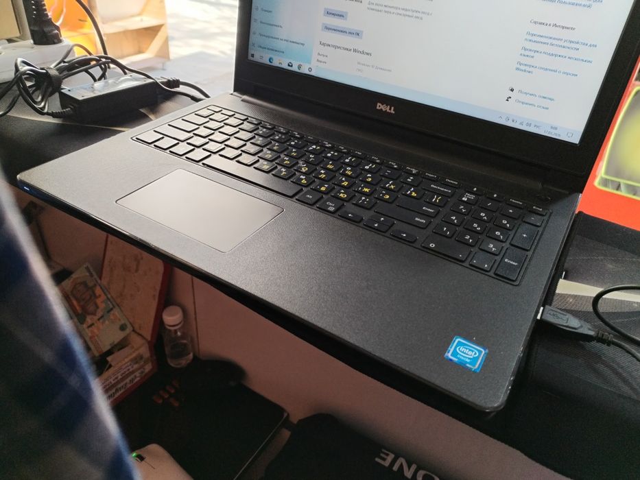 Noutbuk sotiladi Dell