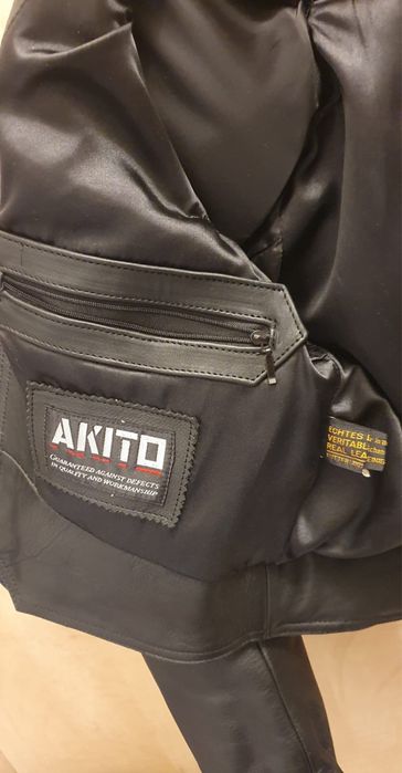 Geaca de motor din piele