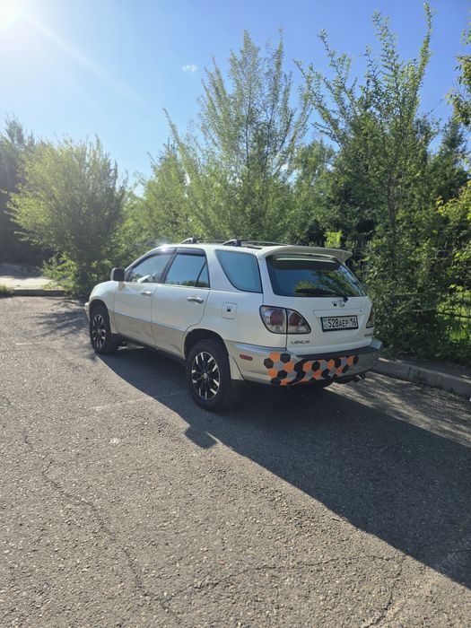 Продам лексус рх 300