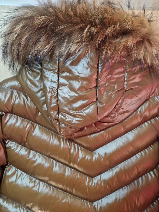 Яке с гъши пух Moncler като ново