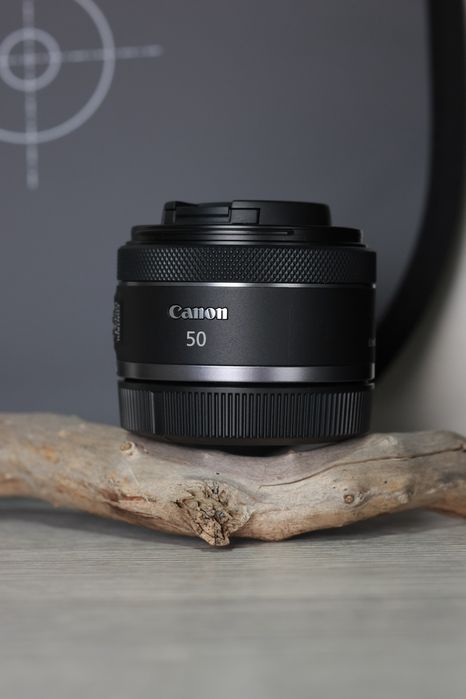 Canon RF 50mm f1.8 STM