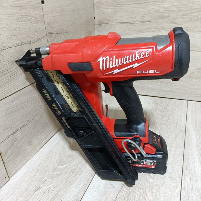 Pistol de cuie 50-90mm Milwaukee M18 FFN