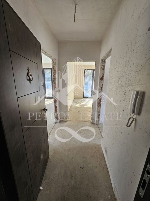 Продава се Тристаен апартамент в Велинград - 82 кв.м за 976 €/кв.м - Снимка #9