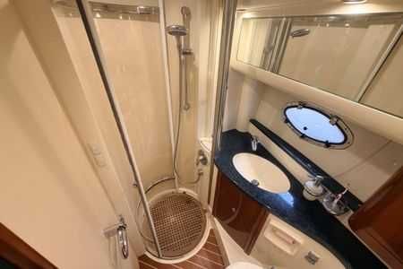 Fairline 40 phantom yachts луксозна яхта