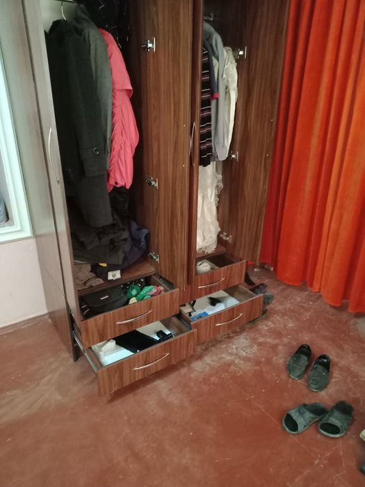 Прихожка сотилади тезда. Продается шифоньер - прихожая в идеальном сос