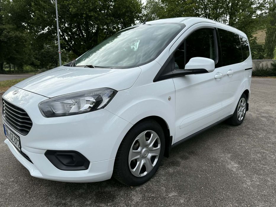 Ford Tourneo Courier Frâne și inspecție nou făcute . km 100% reali. Import DE