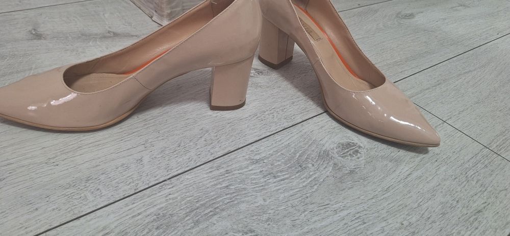 Pantofi de piele marca BOTTA,nr 38