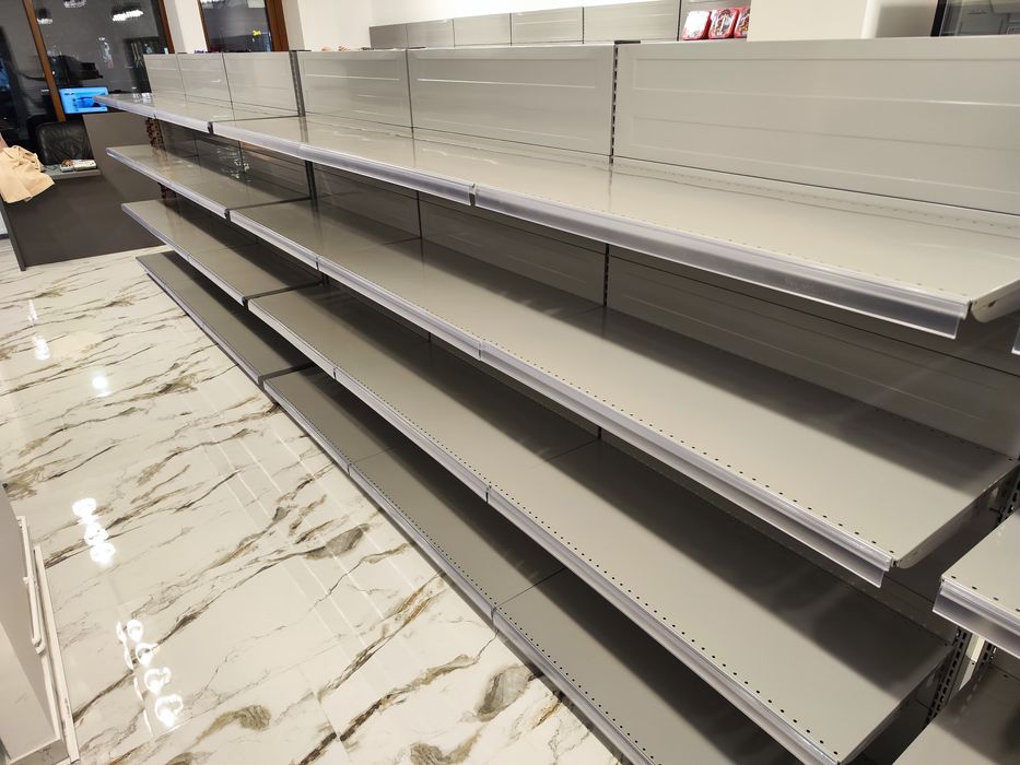 Rafturi metalice pentru magazin