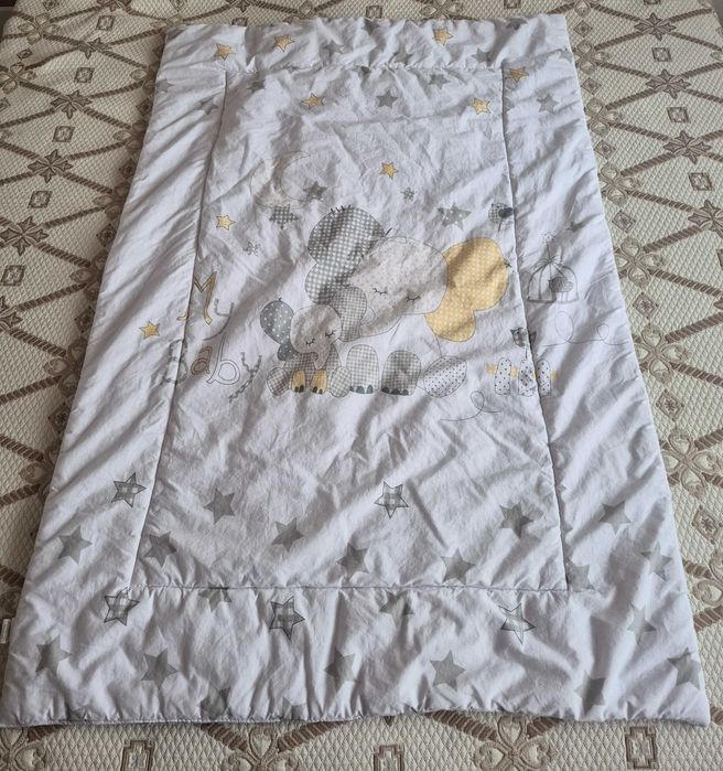 Спален комплект с обиколници за бебешко легло Lorelli + 2 подаръкa