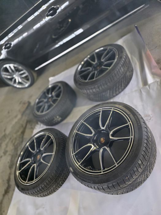 Джанти с гуми за порше 5х130