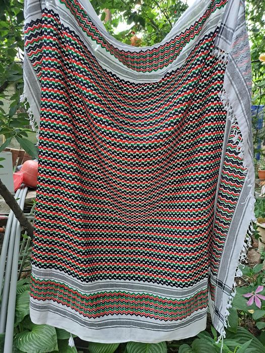 Fata de perna brodata bumbac marime f mare plus o fata de masa