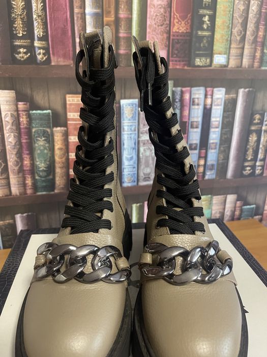 Bocanci de dama, noi, magazin Luca Di Gioia