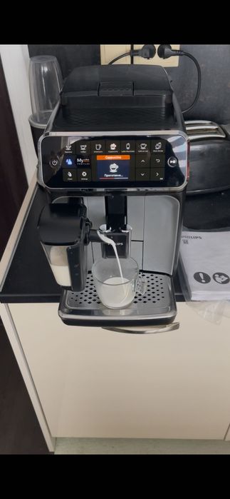 Кафемашина Philips EP4346 LatteGo
