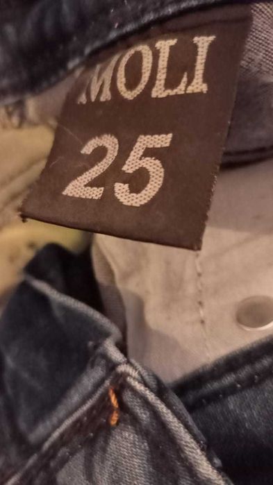 продам детские джинсы